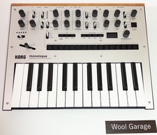 Synthétiseur analogique KORG