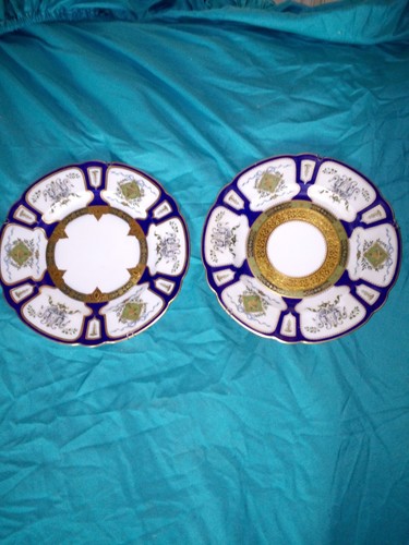 Assiettes porcelaine - 2, en