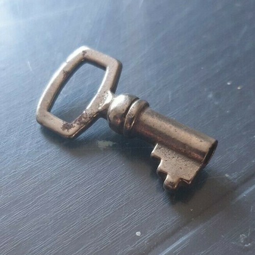 Ancienne petite clé clés - petite,