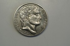 NAPOLEON 1 ER   SUPERBE MEDAILLE a offrir !poids 21gr30