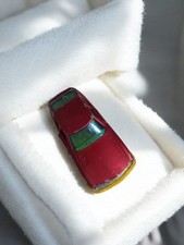 Véhicule miniature ancien