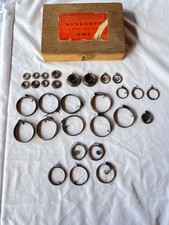 Lot de 30 ressorts de pendules réveils pendulettes ancien stock d 'horloger