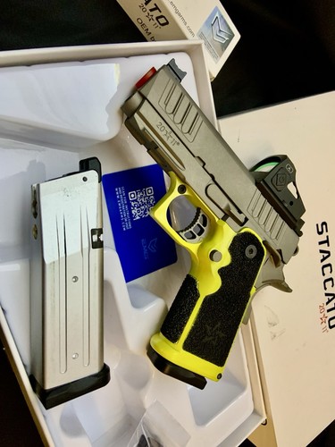 Emg capa 2011 gbb - capa,