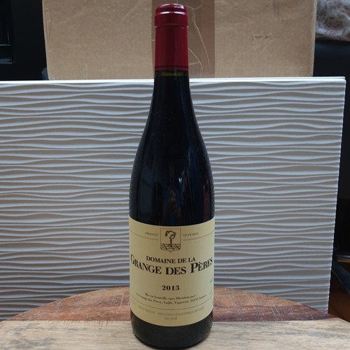 Grange des pères rouge - la,