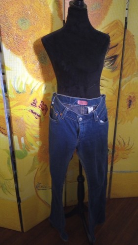 Levi jeans