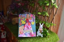 poupee barbie neuve PORTE SECRETE AVEC LUMIERES on trouve plus la poupee,,,,