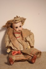 Ancienne poupée Mignonette