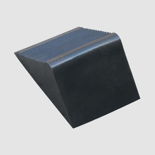 Cale roue voiture bouchon - ,