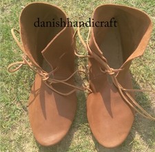 Paire de chaussures neuves en