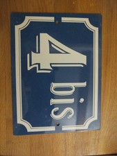 ancienne plaque émaillée  de maison rue n° 4bis