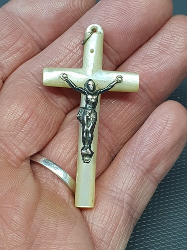 Bijou religieux belle croix - -,