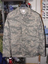 Lot de 60 vestes US Air Force Tiger Stripe Digital Armée Américaine BDU jacket