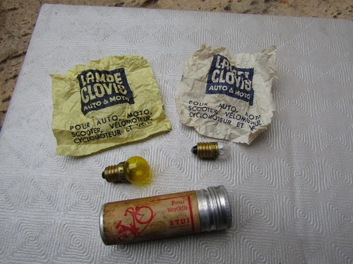 Boite ancienne velo clovis - ancienne,