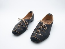 Think! Chaussures À Lacets