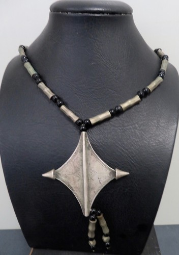 Collier egeru tadenit - collier,