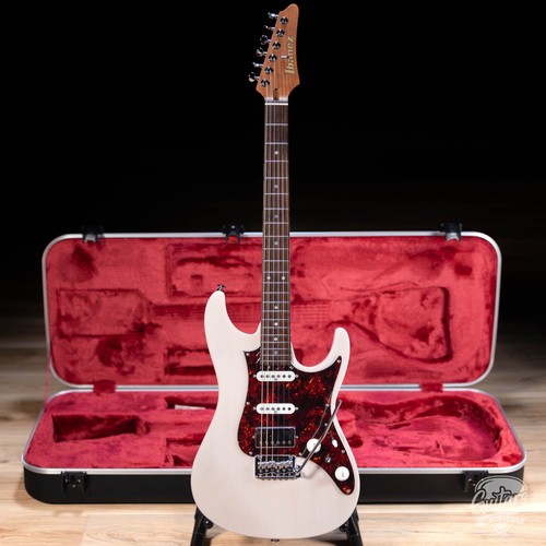 Ibanez az2204n prestige hss - prestige,