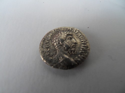 Pièce antique romaine denier - ,
