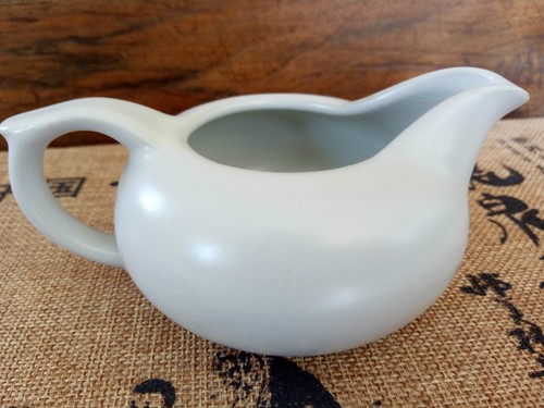 Pot lait céladon - , à