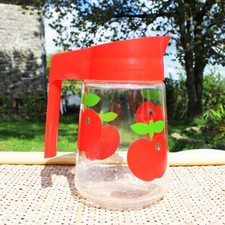 Pichet / broc Henkel / Hermeverre vintage en verre pommes rouges
