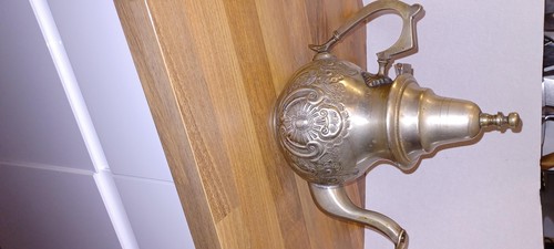 Théière orientale métal