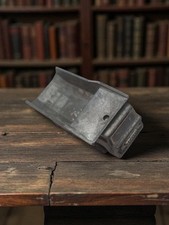 Voiture miniature ancienne