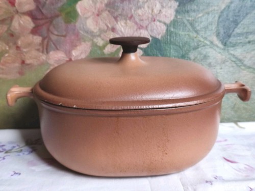 Ancienne petite cocotte - ancienne,