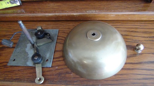 Ancienne sonnette mecanique - ancienne,