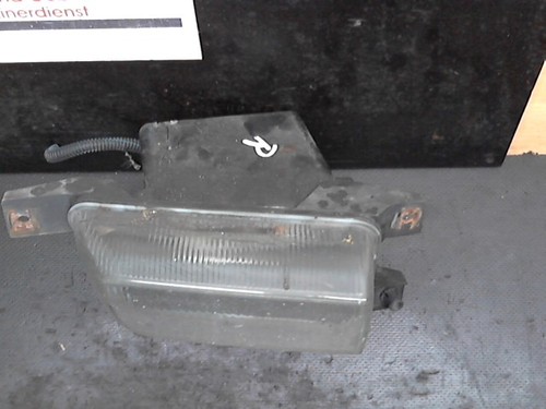 Phare anti brouillard droit - anti-brouillard,