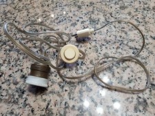  1 interrupteur ancien modèle rond blanc bakelite avec fil et prise et douille.