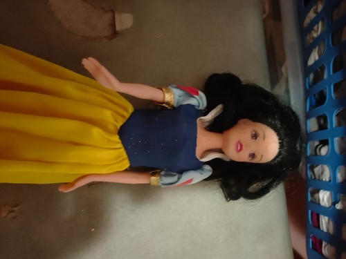 Poupee blanche neige disney - poupee,