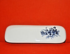 Ancien service de toilette en