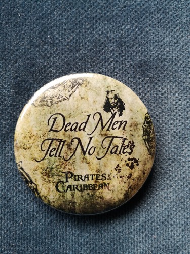 Badge disney pirates the - disney,