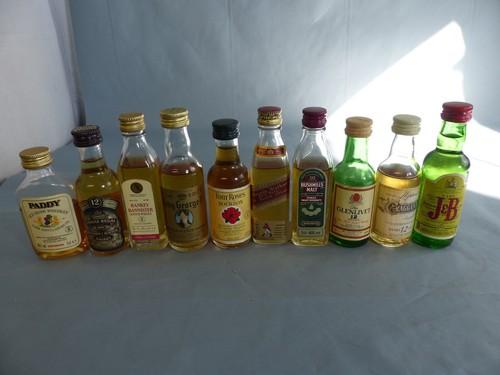 Lot mignonnettes whisky - 10,