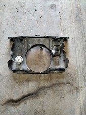 Traverse support ventilateur