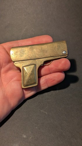 Briquet poilu revolver - de,