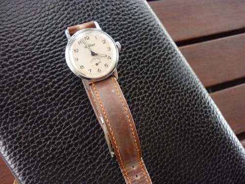 Montre mécanique remontage - montre,