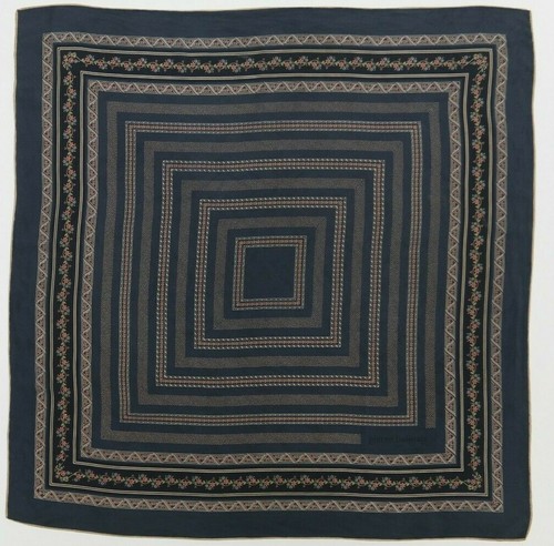 Authentique foulard pierre - foulard,