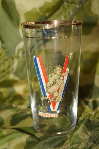 Verre pin victory original - pin-up,