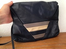 SUPERBE sac à main besace en cuir bleu marine LA BAGAGERIE vintage 