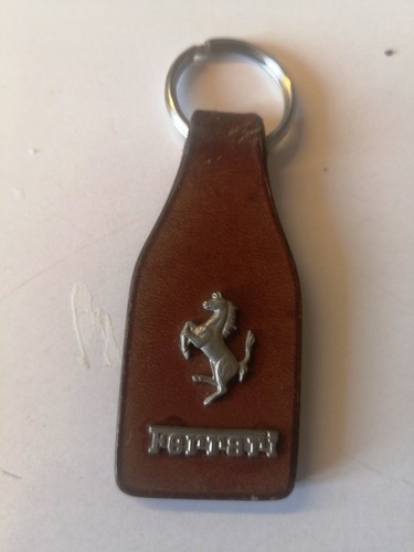 Porte cles ferrari - cles, cuir