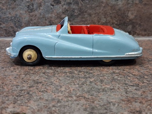 Dinky toys 106 austin - dinky, #106