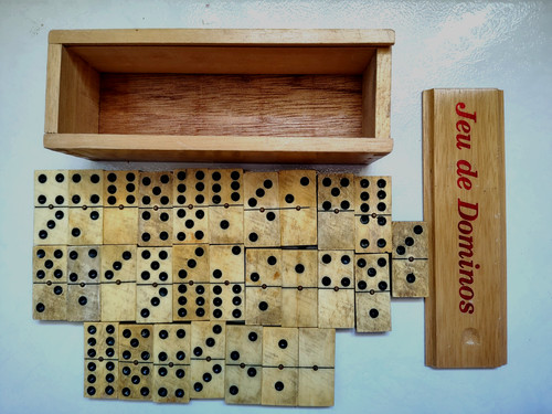 Ancien jeu dominos - ancien,