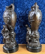 François Moreau : Très grande paire de vases en régule patiné époque XIX