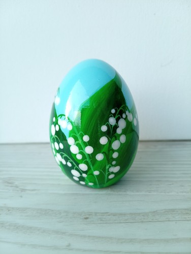 Oeuf pâques peint la - pâques,