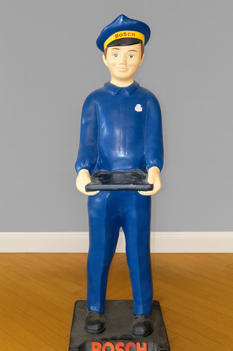 Grande statue publicitaire - , en