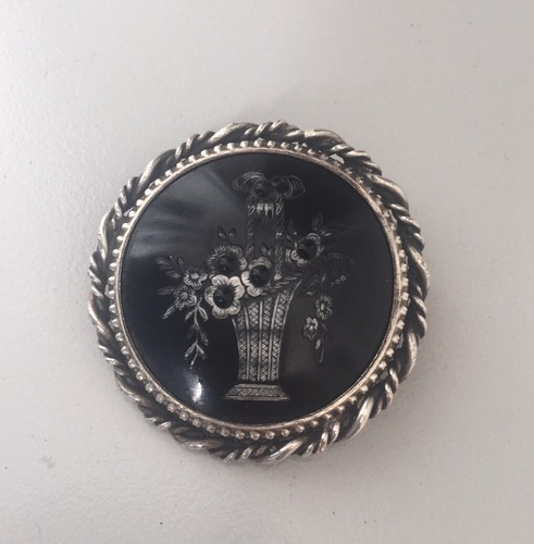 Broche médaillon bouquet