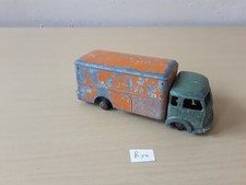 DINKY TOYS, SIMCA CARGO, N°