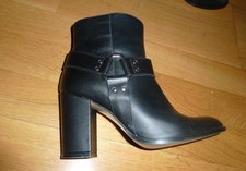 Bottines noires     neuves