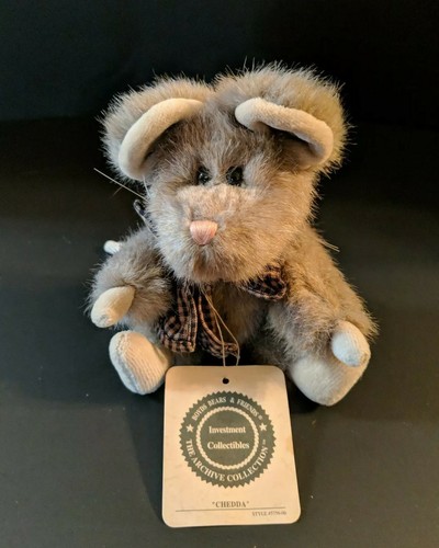 New boyds bears - new, mouska