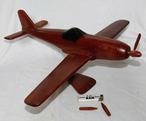 Avion mustang belle - p.40,